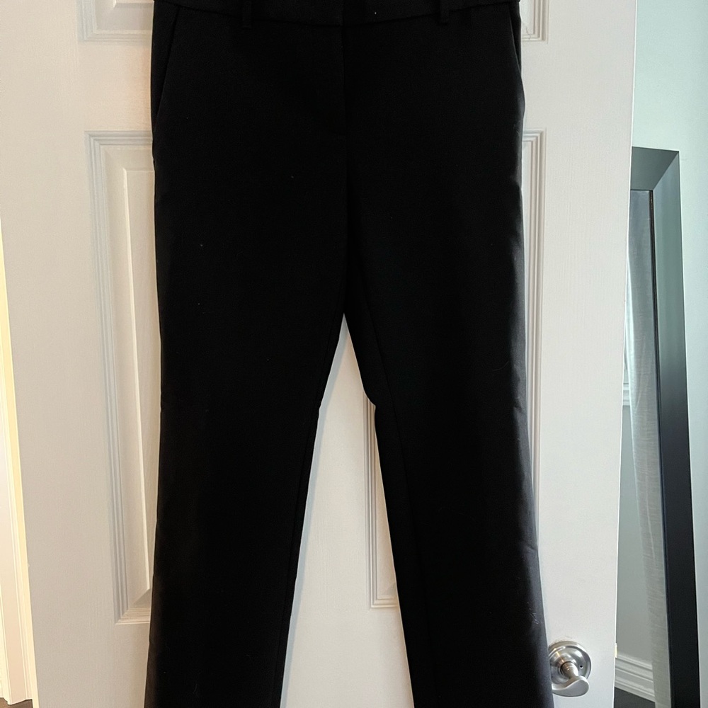 Ann Taylor. Flare pants. Size 4.